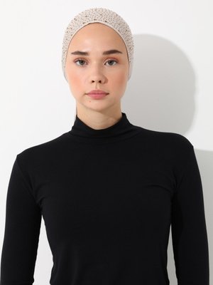 Acik Vizon Taşlı Üçgen Kosinka Bone