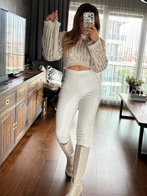 Ekru Deri Yandan Fermuarlı Tayt Pantolon