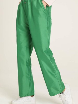 Fıstık Yeşili Cepli Bol Paça Pantolon