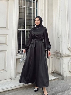 Siyah Saten Abiye Elbise Siyah Saten Abiye Elbise