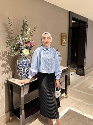 Piliseli Siyah Uzun Etek Piliseli Siyah Uzun Etek