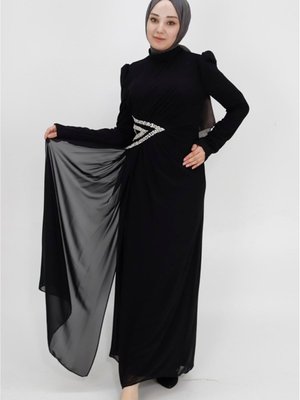 Siyah Şifon Kumaş Beli Taş Detaylı Abiye Elbise Siyah Şifon Kumaş Beli Taş Detaylı Abiye Elbise