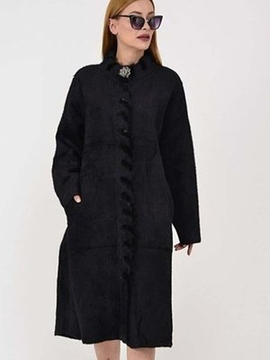 Siyah İtalyan Pula Uzun Angora Kaban Siyah İtalyan Pula Uzun Angora Kaban