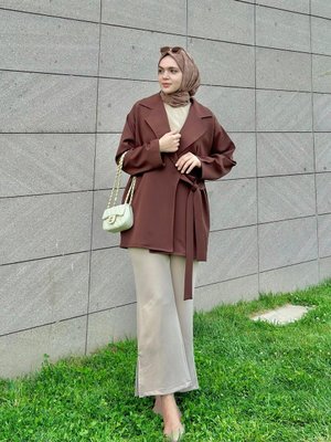 Bağlama Detaylı Ceket