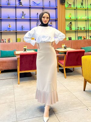 Boy(99 Cm) Kalem Fırfır Piliseli Etek Taş Rengi (38 Beden Aralıkları) Farklı Renk Boy(99 Cm) Kalem Fırfır Piliseli Etek Taş Rengi (38 Beden Aralıkları) Farklı Renk