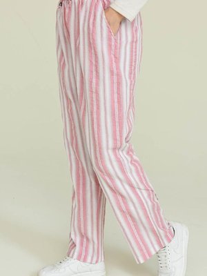 Bordo Çizgili Düz Paça Pantolon