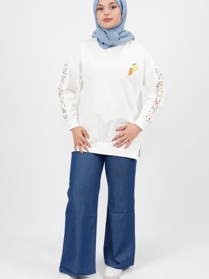 Ekru Kolları Nakış Detaylı İplik Sweatshirt Ekru Kolları Nakış Detaylı İplik Sweatshirt