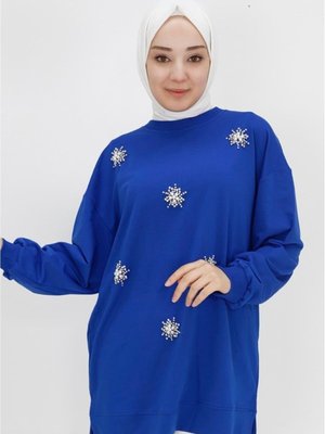 Saks İp Kumaş Taş Ve İnci Detaylı Sweatshirt Saks İp Kumaş Taş Ve İnci Detaylı Sweatshirt