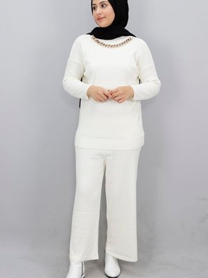 Ekru Balıkçı Yaka Zincir Detaylı Triko Takım Ekru Balıkçı Yaka Zincir Detaylı Triko Takım
