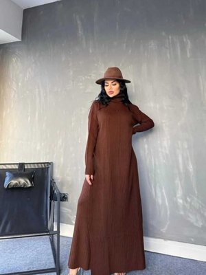 Kahverengi Balıkçı Yaka Eteği Yırtmaçlı Fitilli Elbise Ve Geniş Pantolon İkili Triko Takım Kahverengi Balıkçı Yaka Eteği Yırtmaçlı Fitilli Elbise Ve Geniş Pantolon İkili Triko Takım