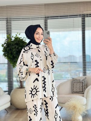 Geometrik Desenli Takım