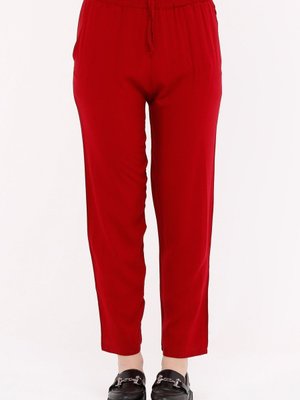 Kırmızı Yazlık Önü Bağcık'lı Ve Beli Lastikli Şık Dokuma Viskon Cepli Kumaş Pantolon Kırmızı Yazlık Önü Bağcık'lı Ve Beli Lastikli Şık Dokuma Viskon Cepli Kumaş Pantolon