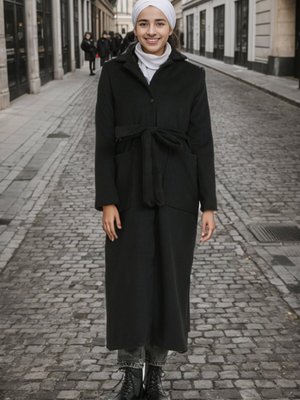 Siyah Cepli Kuşaklı Kaşe Kaban Siyah Cepli Kuşaklı Kaşe Kaban