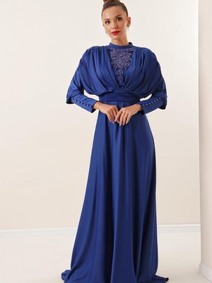 Kolları Büzgülü Düğme Detaylı Astarlı Önü Boncuklu Saten Uzuın Elbise Kolları Büzgülü Düğme Detaylı Astarlı Önü Boncuklu Saten Uzuın Elbise
