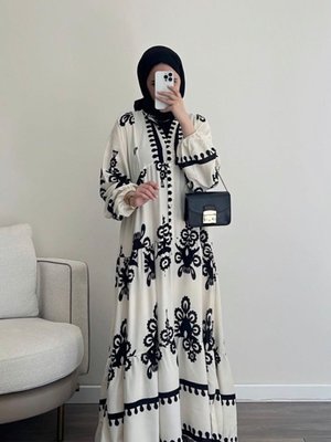 Krem Premium Kumaş Desenli Viskon Elbise