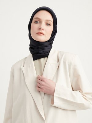 Koyu Lacivert Janjanlı Krinkıl Eşarp