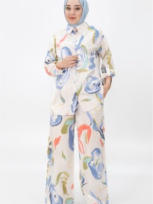 İndigo Pamuklu Saten Kumaş Çiçek Desenli İkili Takım İndigo Pamuklu Saten Kumaş Çiçek Desenli İkili Takım