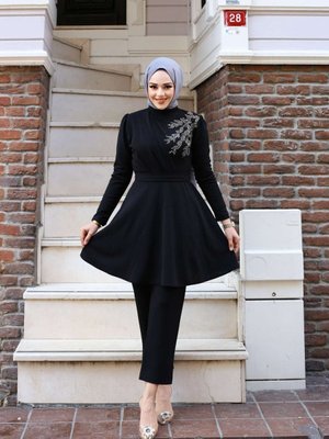 Siyah Ulyana Taşlı Takım Siyah Ulyana Taşlı Takım