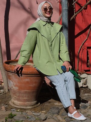 Omuz V Detay Bel Bağlamalı Gömlek Su Yeşil Omuz V Detay Bel Bağlamalı Gömlek Su Yeşil