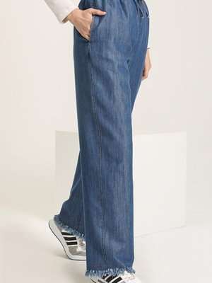 Lacivert Saçaklı Kot Pantolon Lacivert Saçaklı Kot Pantolon