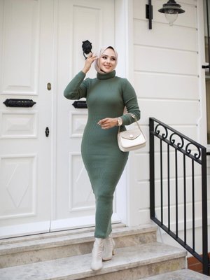 Haki Akrilik Balıkçı Yaka Esnek Ve Slim Triko Kalem Elbise Haki Akrilik Balıkçı Yaka Esnek Ve Slim Triko Kalem Elbise