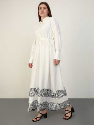 Beyaz Büyük Beden Brode Detaylı Pamuklu Elbise