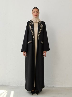 Şık Nakışlı Abaya Şık Nakışlı Abaya