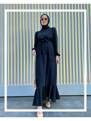 Siyah Krep Volenli Elbise