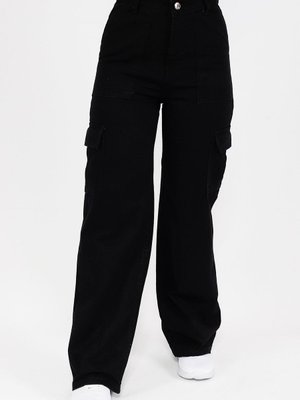 Siyah Kargo Cepli Geniş Paça Kot Pantolon Siyah Kargo Cepli Geniş Paça Kot Pantolon