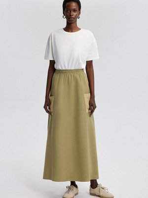 Cep Detaylı Müslin Etek