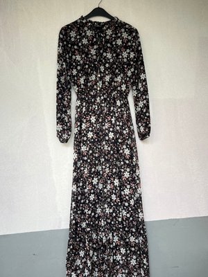 Siyah Oversize Hakim Yaka Elbise Siyah Oversize Hakim Yaka Elbise