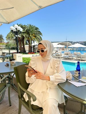 Roza İkili Takım Beyaz