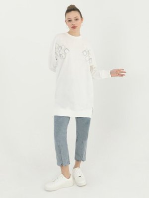 Ekru İp Kumaş Boncuk Ve Pul Detaylı Sweatshirt Ekru İp Kumaş Boncuk Ve Pul Detaylı Sweatshirt