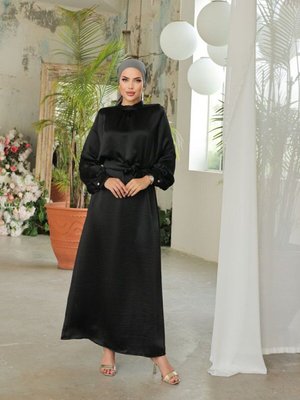 Siyah Saten Uzun Balon Kol Özel Gün / Mezuniyet Şık Abiye Elbise Siyah Saten Uzun Balon Kol Özel Gün / Mezuniyet Şık Abiye Elbise