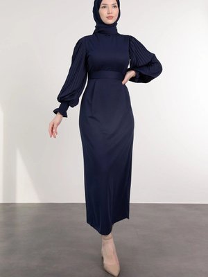 Kolları Balon Pilise Detaylı Elbise