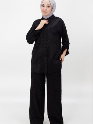 Siyah Jakar Kumaş Desenli İkili Takım Siyah Jakar Kumaş Desenli İkili Takım