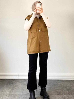 Önü Çıtçıt Düğmeli Yelek