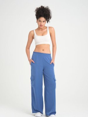 İndigo Kaliteli Yumuşak Kupra Kumaş Cepli Beli Lastikli Bol Paça Kargo Mavi Pantolon İndigo Kaliteli Yumuşak Kupra Kumaş Cepli Beli Lastikli Bol Paça Kargo Mavi Pantolon