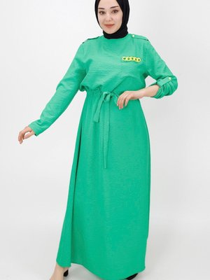 Yeşil Cep Zincir Detaylı Bürümcük Kumaş Elbise Yeşil Cep Zincir Detaylı Bürümcük Kumaş Elbise