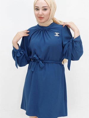İndigo Kristal Kumaş Broşlu Tunik İndigo Kristal Kumaş Broşlu Tunik