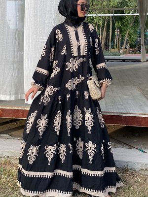 Siyah Kamel Yazlık Uzun Etnik Desen Premium Kumaş Desenli Viskon Elbise