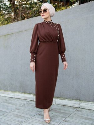 Kahverengi İnci Detaylı Özel Gün Elbise Kahverengi İnci Detaylı Özel Gün Elbise
