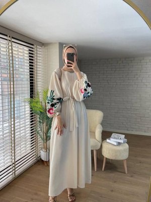 Bej Kolları Suzüneli Elbise