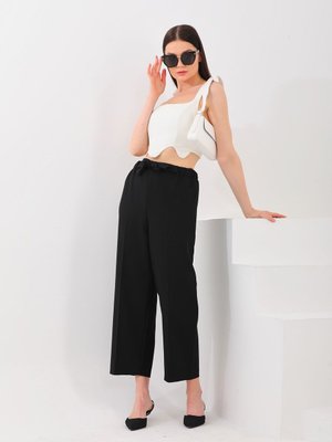 Siyah Reems Mevsimlik Ön Bağlamalı Ve Beli Esnek Lastikli Dubble Kumaş Cepli Pantolon Siyah Reems Mevsimlik Ön Bağlamalı Ve Beli Esnek Lastikli Dubble Kumaş Cepli Pantolon