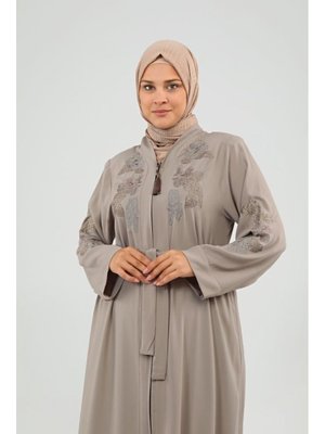 Bej Çiçek Desenli Nakışlı Abaya