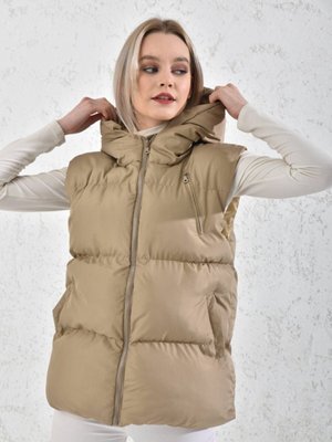 Bej Kapüşonlu Dolumlu Cepli Şişme Yelek Bej Kapüşonlu Dolumlu Cepli Şişme Yelek