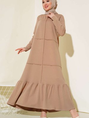 Bej Önü Çımalı Geniş Elbise Bej Önü Çımalı Geniş Elbise