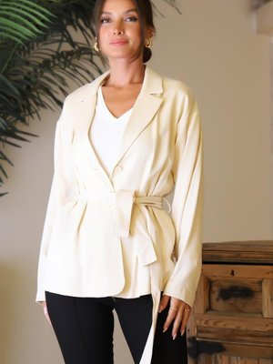 Ekru Kuşaklı Uzun Kollu Ceket