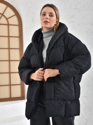 Siyah Büyük Çift Cepli Kapüşonlu Oversize Şişme Mont Siyah Büyük Çift Cepli Kapüşonlu Oversize Şişme Mont