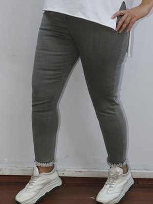 Gri Büyük Beden Beli Lastikli Püsküllü Dar Paça Kot Pantolon